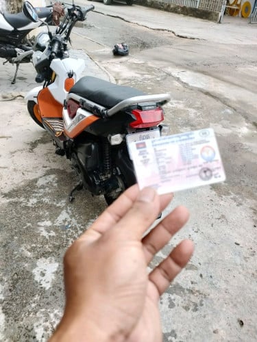 Zoomer សាណុំតាន់