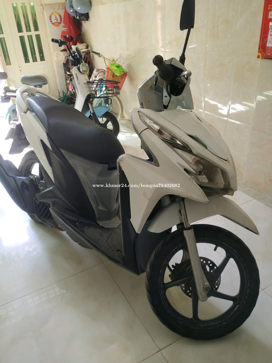 ម៉ូតូលក់បាត់កាត