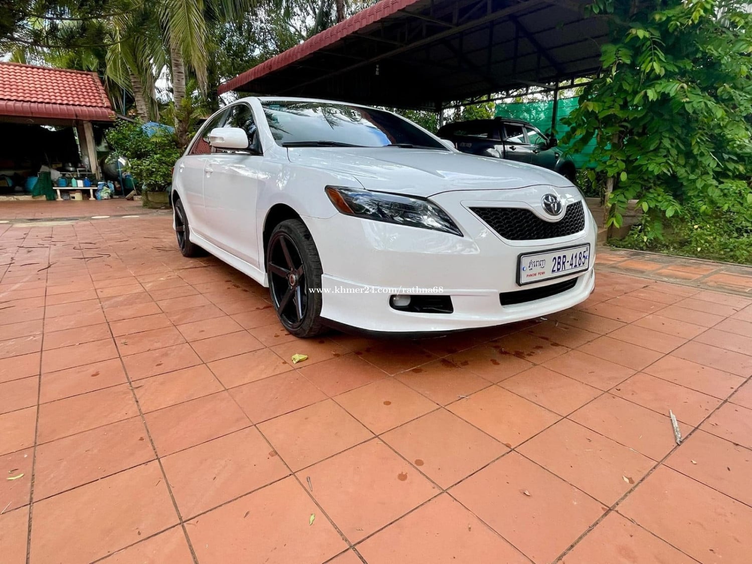ឡានលក់ Camary SE