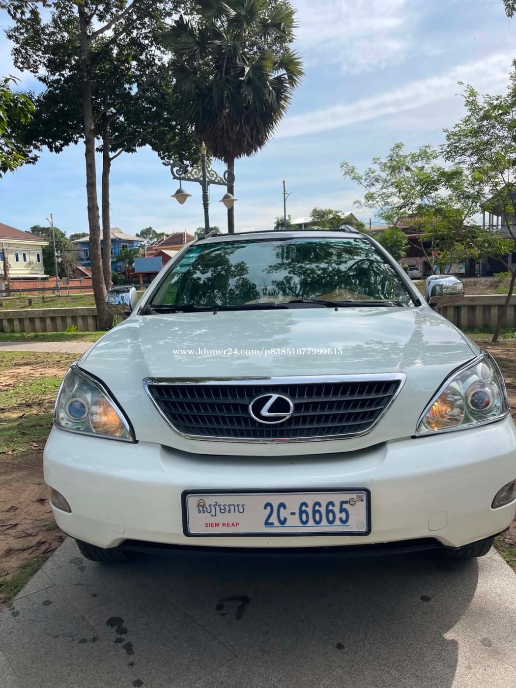 ចង់លក់Lexus RX330សេរីឆ្នាំ2004ប៉ុង1half full Optionតំលៃ20900$ចរចារ