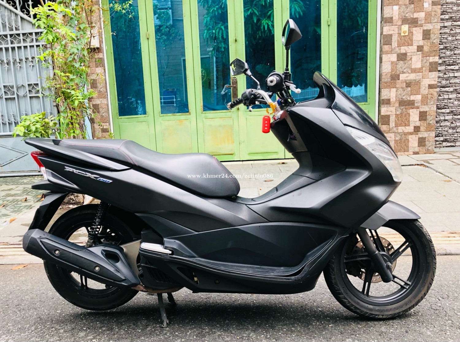 HONDA PCX-3(1350$,year2016,power150cc,product of japan)have id card ๐ชช