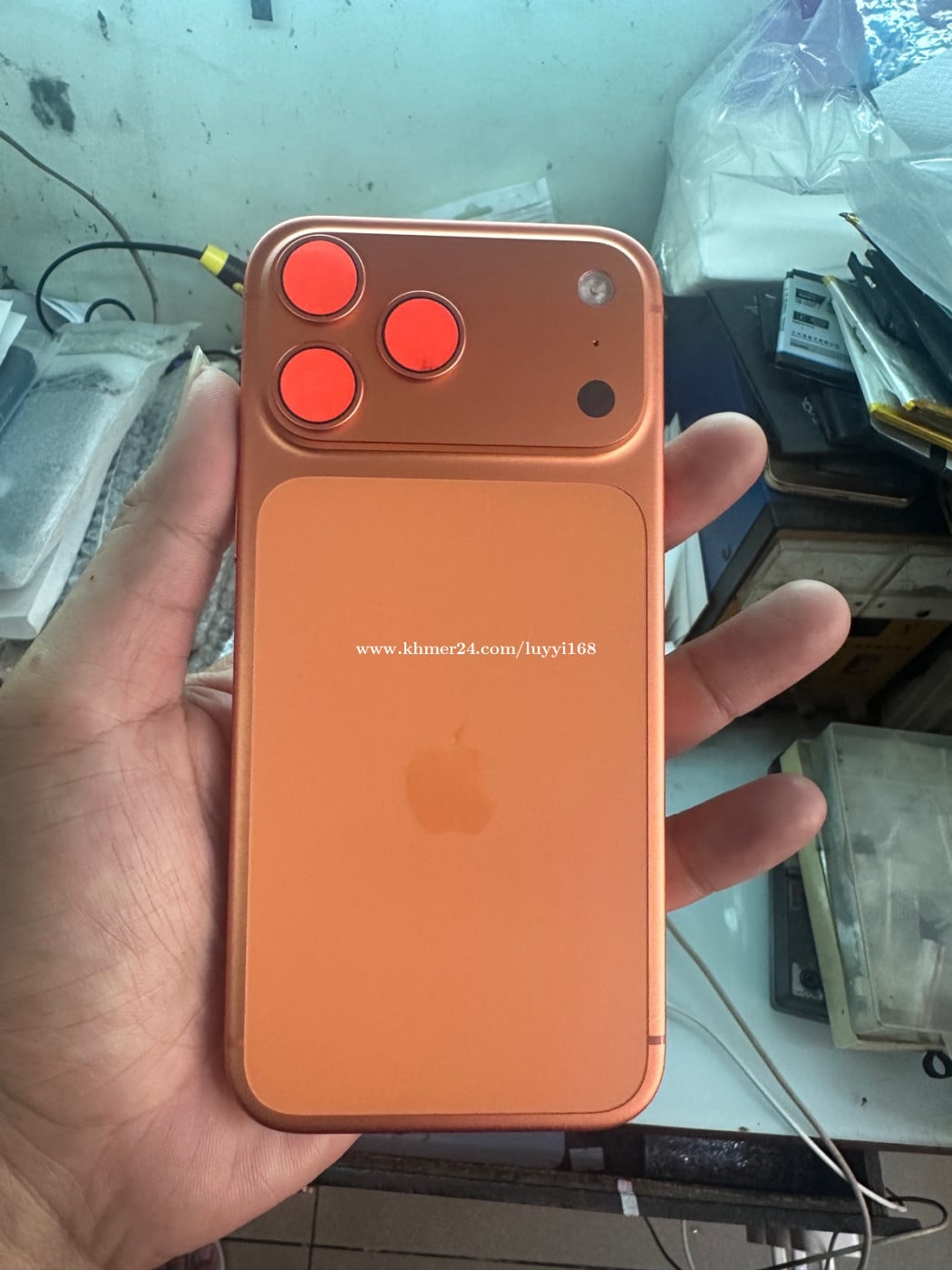 I phone 17 pro max 256g CH ស្អាត99% ថ្ម100% សាកបាន16