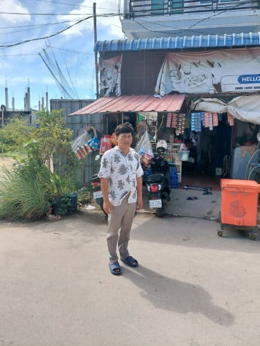 ផ្ទះលក់បន្ទាន់(មានបន្ទប់ជួលស្រាប់)