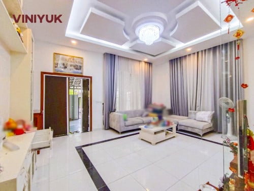 វីឡាភ្លោះ ជួលបន្ទាន់