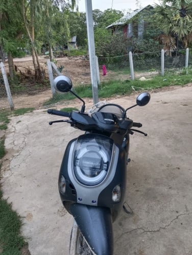 លក់