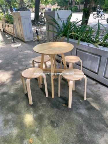 តុ ឈុតបាយ