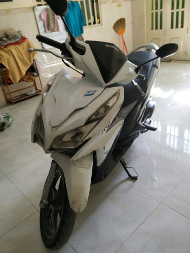 ម៉ូតូលក់បាត់កាត
