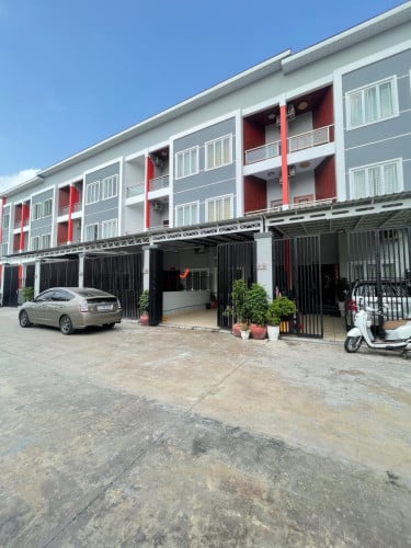 ផ្ទះវីឡាកូនកាត់