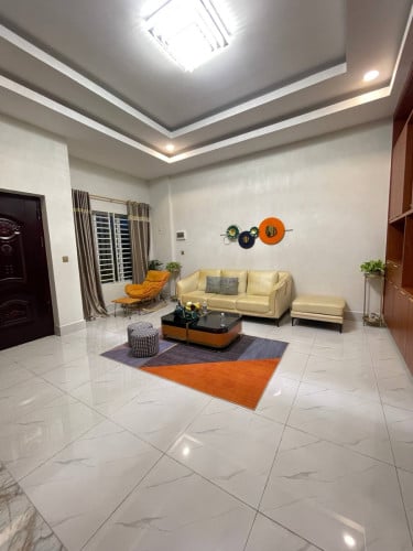 ផ្ទះវីឡាកូនកាត់