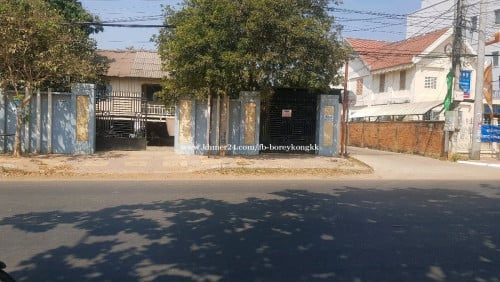 ទីតាំងល្អ