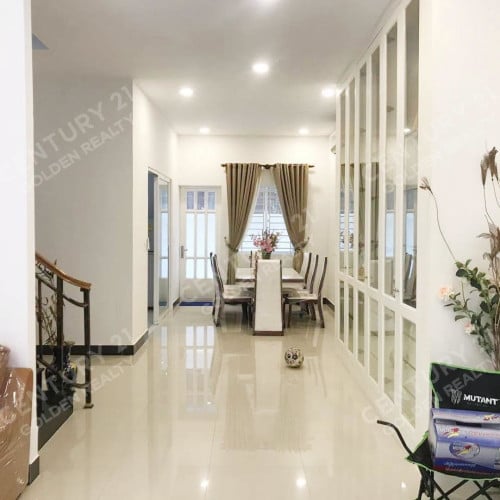 វីឡាភ្លោះសម្រាប់លក់បន្ទាន់ខ្លាំង!