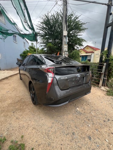 ឡានស្អាតដាក់មកខ្លួនឯង