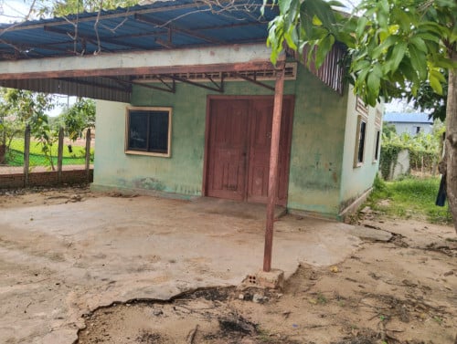 ដីលក់បន្ទាន់