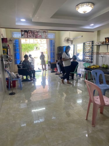 ផ្ទះលក់បន្ទាន់ តម្លៃក្រោមទីផ្សារ!