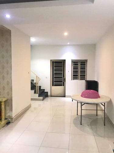ផ្ទះជួល បុរីហាយលែន ជិតផ្សាឈូកមាស
