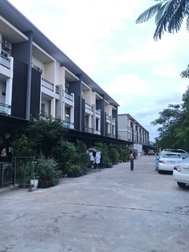 ផ្ទះជួល បុរីហាយលែន ជិតផ្សាឈូកមាស