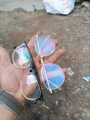 សុខសប្បាយហេងៗមើលឃើញនៅក្នុងរូប