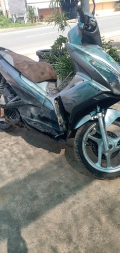 ម៉ូតូលក់