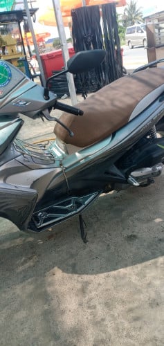 ម៉ូតូលក់