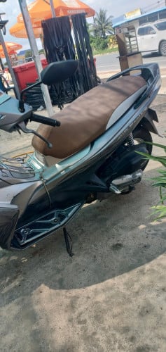 ម៉ូតូលក់