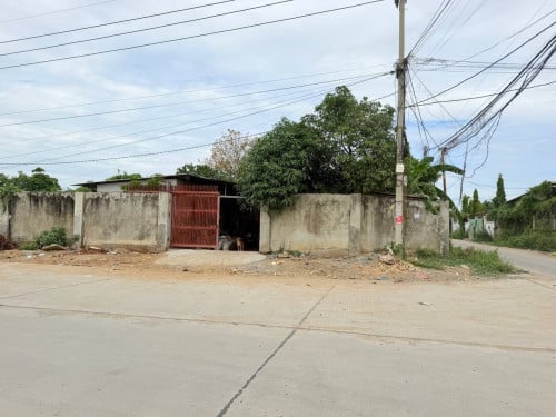 ដីកែងលក់នៅជិតផ្លូវឯកឧត្តមជា សុផារ៉ា