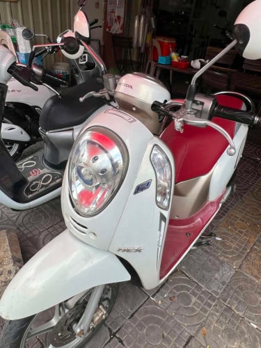 ម៉ូតូលក់