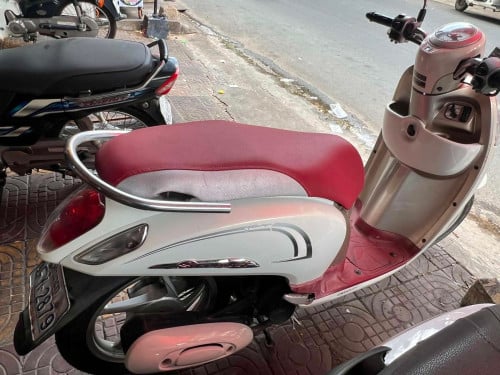 ម៉ូតូលក់