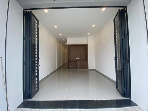 ផ្ទះអាជីវកម្មលក់បន្ទាន់