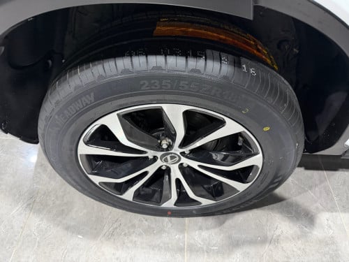លក់ 016 F-sports ប៉ុង2 ថ្នាំសុីនមួយជុំ ម្ចាស់ដេីមផ្ទាល់ 5បេតុង