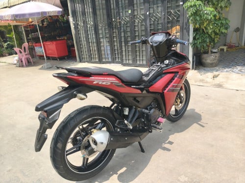 ម៉ូតូស្អាតថ្មីឆ្នាំ022 ម៉ាស៊ីនតាន់អត់កាតទេ