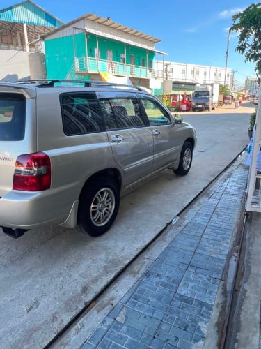 លក់05ប៉ុង1 កៅអី3ជួរ 4ម៉ាសុីនឡានមូលស្អាត