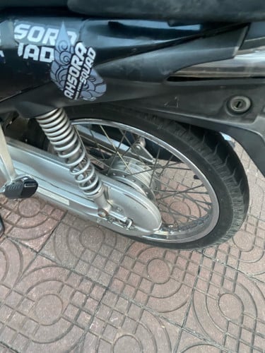 លក់ដូរសារីម្ចាស់ទី 1