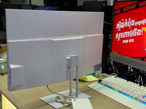 កុំព្យូទ័រសំរាប់ការងារការរិយាល័យអេមខ្លាំង​ 125$បានមួយឈុត