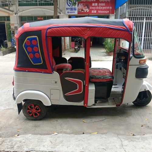 លក់ 1350$ ឆ្នាំ19 កង់បីស្អាត