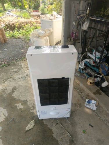 កង្ហារចំហាយទឹកលក់ កាលទិញ139$ លក់វិញតែ45$ទេ