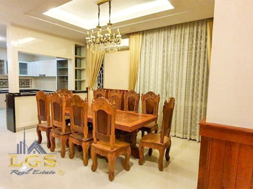 វីឡាទោល ចាស្មីនណា សម្រាប់លក់ និងជួល ️ទីតាំងបុរីប៉េងហួត អ៊េមឺរ៉លដ៏ ជិតផ្សារទំនើបអុីអន2.