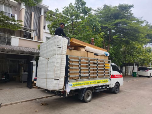ប្រុស កែវ មានឡានជួលដឹកឥវ៉ាន់25ខេត្តក្រុង