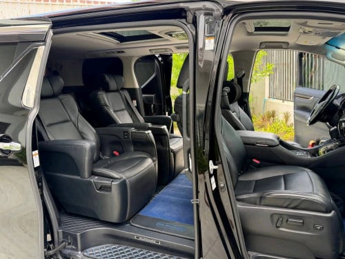 លក់រថយន្ត Alphard 2017  Full Options SC