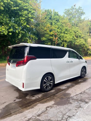 មហាថ្មីAlphard 2019 Executive Lounge full option ឡានប្រើផ្ទាល់ខ្លួន ធានាបងបងទិញប្រើមិនស្តាយលុយ