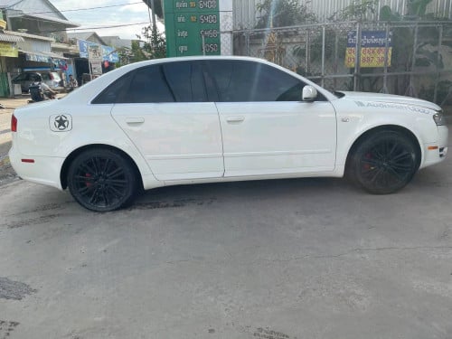 ឡានលក់ Audi A4 2006 full option ឡានស្អាតស៊ីសាំងតិច ឯកសារគ្រប់តំលៃ9000$ចរចា0966074444