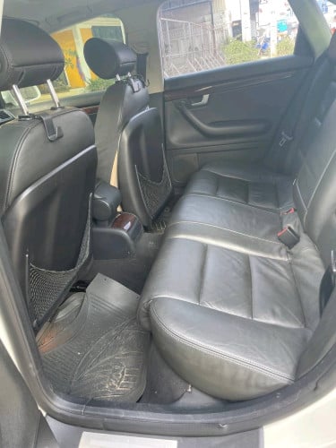 ឡានលក់ Audi A4 2006 full option ឡានស្អាតស៊ីសាំងតិច ឯកសារគ្រប់តំលៃ9000$ចរចា0966074444