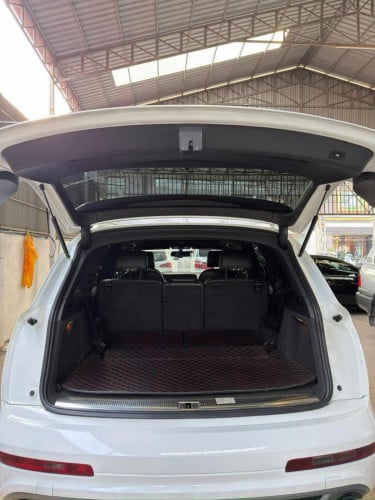 មកដល់ហើយឡានស្អាត Audi Q7 Year 2011 S line ម៉ាស៊ីនម៉ាស៊ូត ម្ចាស់ដើមឡាននៅថ្មី