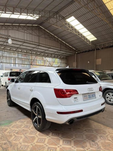 មកដល់ហើយឡានស្អាត Audi Q7 Year 2011 S line ម៉ាស៊ីនម៉ាស៊ូត ម្ចាស់ដើមឡាននៅថ្មី