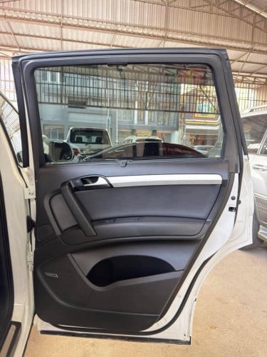 មកដល់ហើយឡានស្អាត Audi Q7 Year 2011 S line ម៉ាស៊ីនម៉ាស៊ូត ម្ចាស់ដើមឡាននៅថ្មី