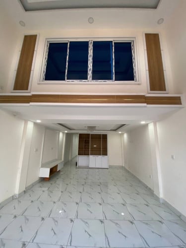ផ្ទះលក់ បន្ទាន់ ជិតបុរី Bunly ផ្លូវបឹងតាម៉ាត