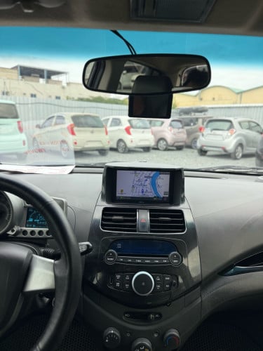 ស្តង់ដារអាមេរិក Chevrolet Spark 2012 ពណ៌ស