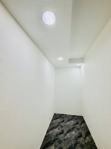 ហាងសម្រាប់ជួល​ / Commercial Space for Rent