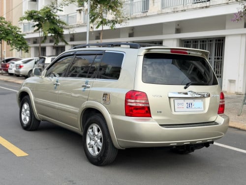 ឡានលក់ Highlander