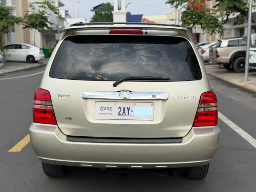 ឡានលក់ Highlander