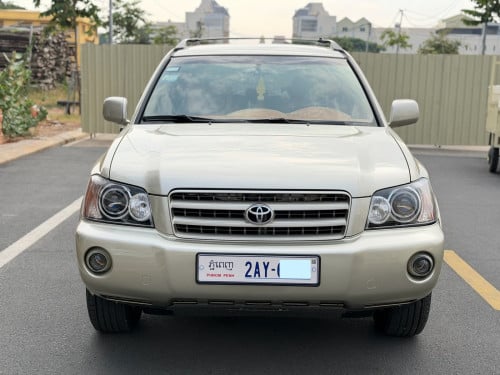 ឡានលក់ Highlander